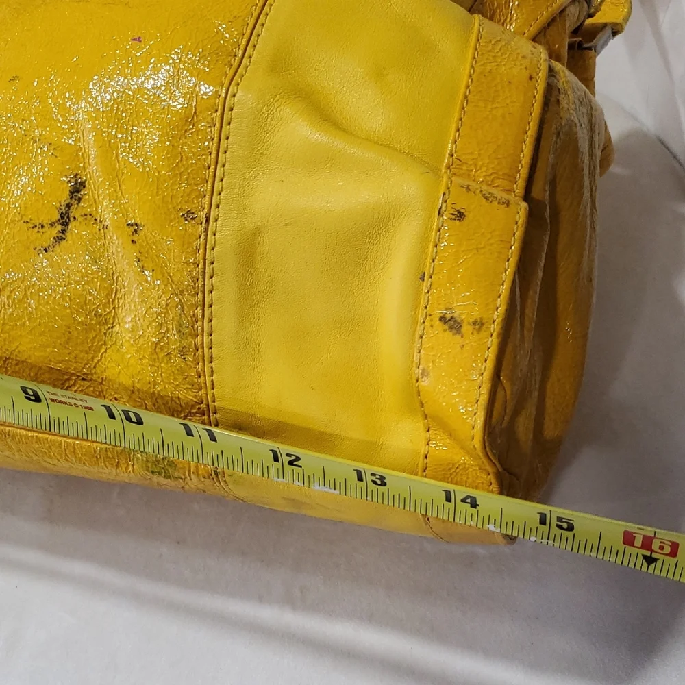 Flawed Jill Stuart Vibrant Yellow Shoulder Bag - Picture 7 of 16